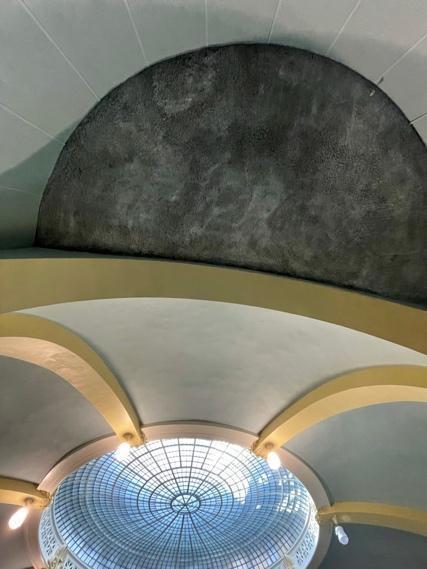 A picture of the ceiling of U of T's Convocation Hall